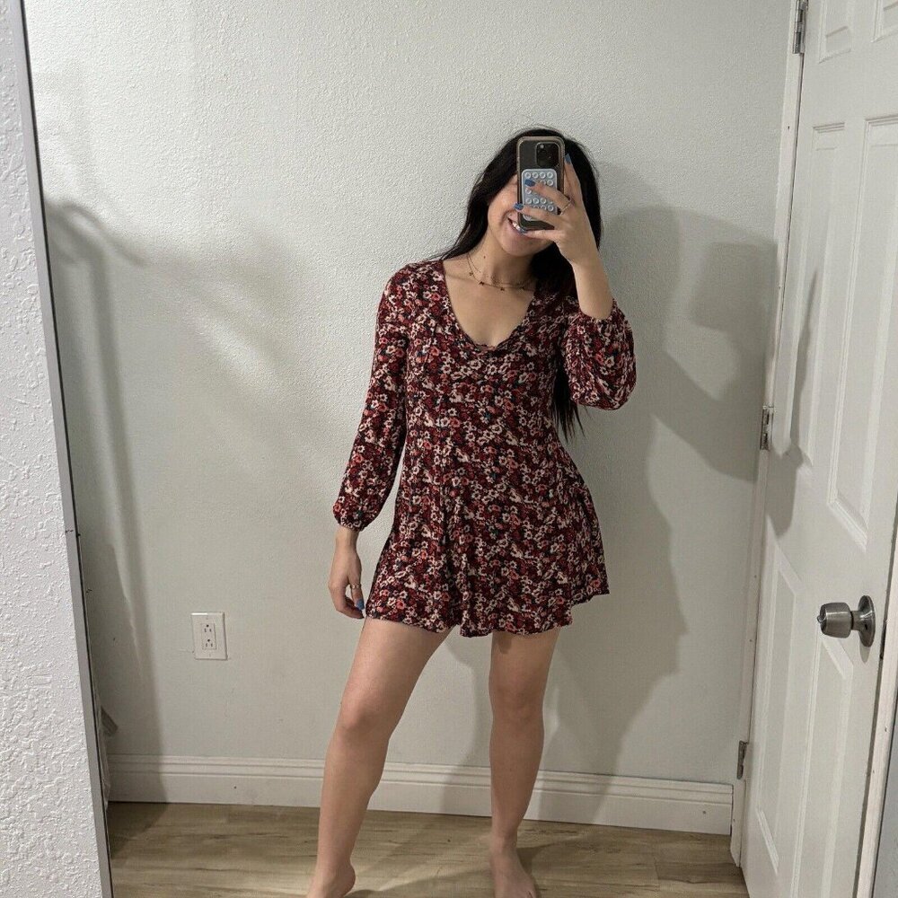 Hollister‎ Women Small Floral Lace Up Long Sleeve Burgundy Red Dress  V Neck